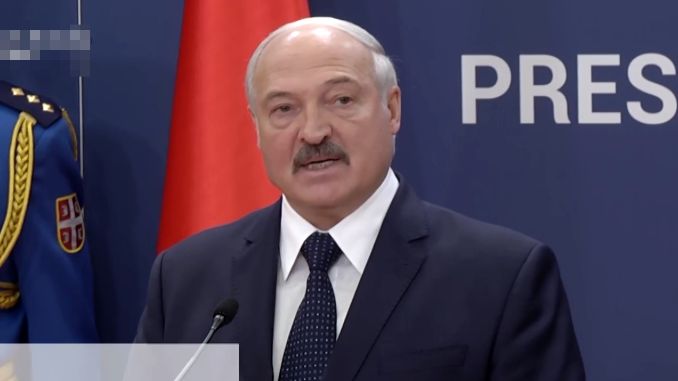 Rusija uvek radi samo sa vlastima stranih država, ignorišući društvo i opoziciju. Sad ne sme biti saučesnik u izdaji Kosova