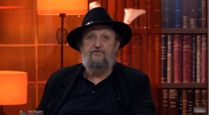 Petar Božović: Glumci se danas depiliraju, drogiraju i lickaju, umesto da se druže po kafanama Petar Božović: Glumci se danas depiliraju, drogiraju i lickaju, umesto da se druže po kafanama