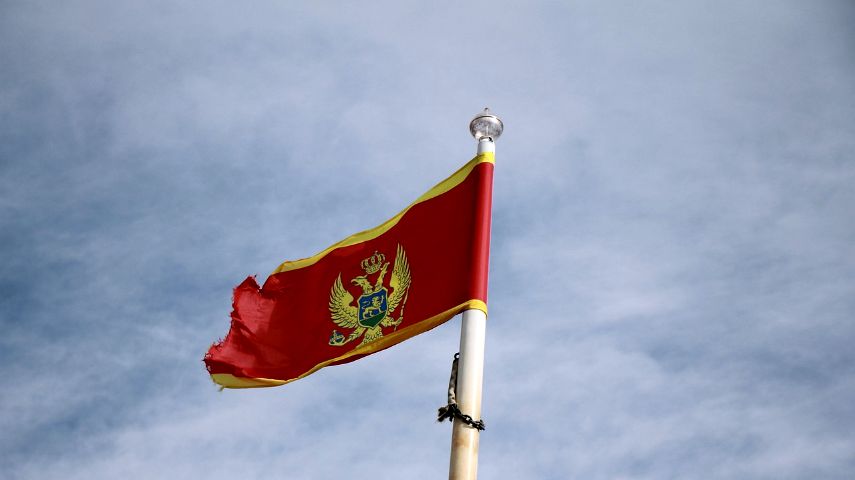 Ponovo izglasan Zakon o slobodi veroispovesti Montenegro Crna Gora Zastava 855