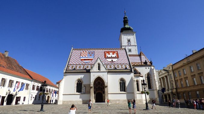 Ustavni sud: "Za dom spremni" ustaški pozdrav NDH, nije u skladu sa Ustavom Ustavni sud: "Za dom spremni" ustaški pozdrav NDH, nije u skladu sa Ustavom