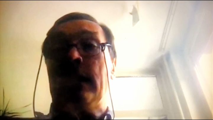 Stručnjaci: Mitrović je nadrilekar, nikom normalnom to ne bi palo na pamet; Mitrović: Niko me ne shvata Stručnjaci: Mitrović je nadrilekar, nikom normalnom to ne bi palo na pamet; Mitrović: Niko me ne shvata