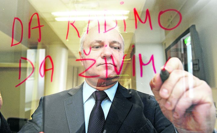 Ako ste i danas gladni, biće vam lakše što znate da je Mlađa i dalje na slobodi i ko je stopirao istragu Ako ste i danas gladni, biće vam lakše što znate da je Mlađa i dalje na slobodi i ko je stopirao istragu