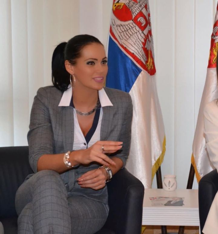 Naprednjak Bečić pretio smrću radnici EPS-a? Otkrila da 100 zaposlenih ne dolazi na posao, a dobijaju platu!