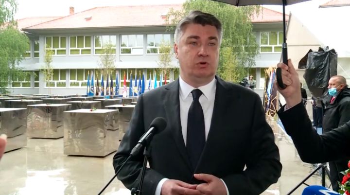 Milanović napustio godišnjicu akcije "Bljesak" zbog natpisa "Za dom spremni"