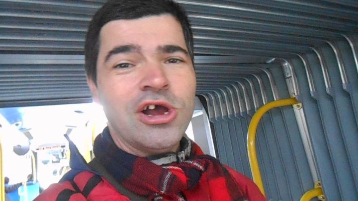 RTS - Javni servis siromašnog vlasnika skupih vina, skup psihopata - RTS rukovodstvo, i pismo tragikomičnom Boletu Gandiju
