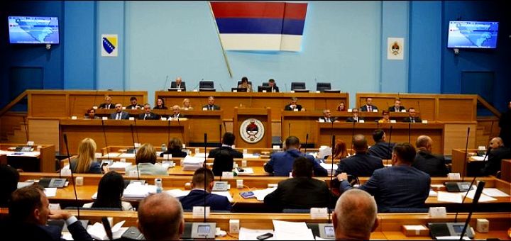 RS usvojila zakon o zaštiti srpskog jezika i ćirilice, Klub Bošnjaka najavio veto Skupstina Republike Srpske 720x340 1