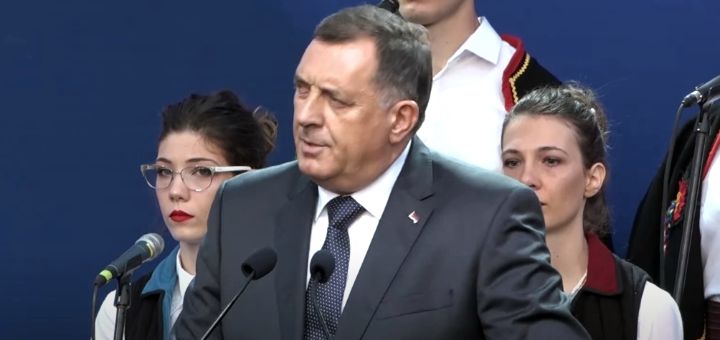 Dodik: Visoki predstavnik je podvala međunarodne zajednice Milorad Dodik 720x340 1 1