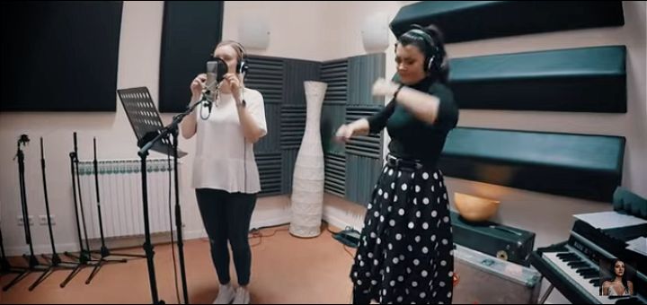 Danice Krstić i grupa Divanhana: "Oj, curice" - povezanost umetnika sa naših prostora u želji da se očuva zajedničko nasleđe i kultura Danice Krstić i grupa Divanhana: "Oj, curice" - povezanost umetnika sa naših prostora u želji da se očuva zajedničko nasleđe i kultura