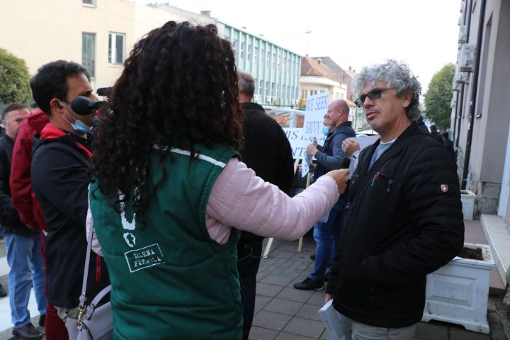 Zelena patrola u Loznici: RIO TINTO - OVO JE OZBILJNA PREVARA Zelena patrola u Loznici: RIO TINTO - OVO JE OZBILJNA PREVARA