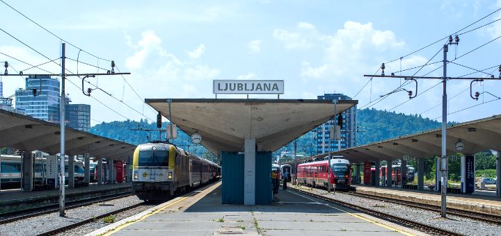 Slovenija prva u EU koja je zabranila svu trgovinu oružjem sa Izraelom Ljubljana Slovenija Voz 720x340 1