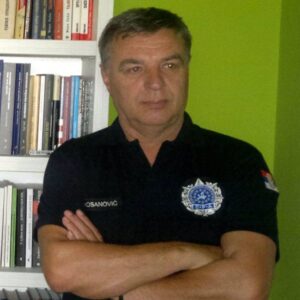 Tajni aparat Vučićeve vlasti: Od sitnoh lopova i prevaranata, navijača, narko dilera i "biznismena" do penzionisanih policajaca i bezbednjaka