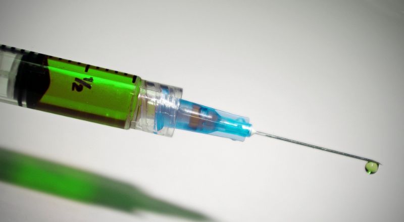 Posle vakcine Sputnjik V dva meseca bez alkohola Vakcina Injekcija 800x450 1
