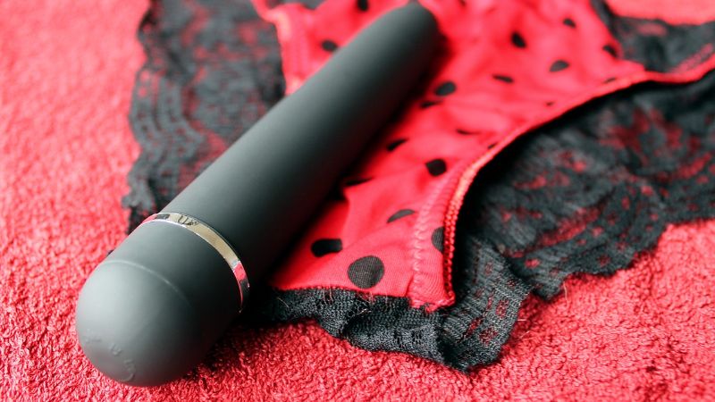 Deset znakova da ste loši u krevetu Seks Sex Vibrator Gacice 800x450 1