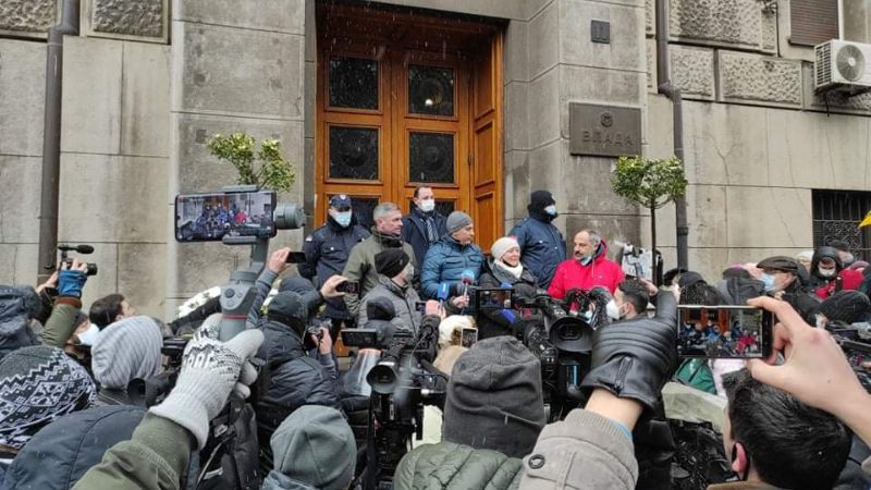 Održan protest protiv zagađenja vazduha: Država gradi još tri termoelektrane na najprljaviji mogući ugalj – lignit Zelena Patrola Protest Beograd 1 800x450 1