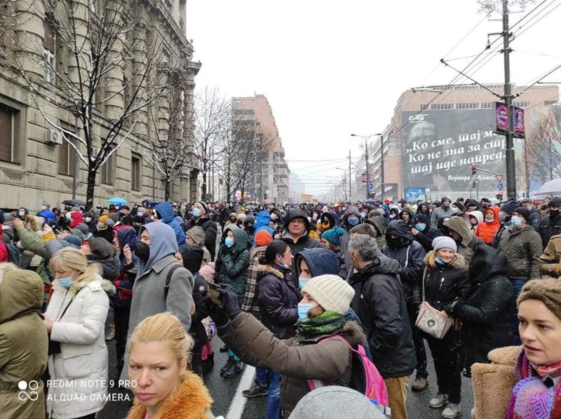 Održan protest protiv zagađenja vazduha: Država gradi još tri termoelektrane na najprljaviji mogući ugalj – lignit Zelena Patrola Protest Beograd 2 800x600 1