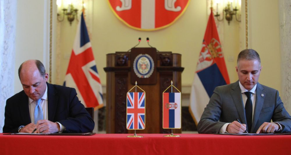 Britanski ministar: Srbija i Britanija potpisale sporazum o SPREČAVANJU UTICAJA RUSIJE Britanski Ministar Odbrane Ben Volas Nebojsa Stefanovic 1000x600 1