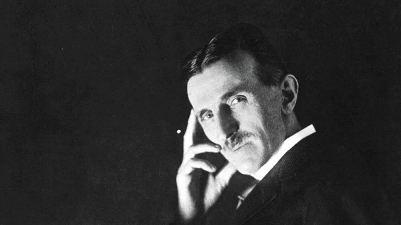 Nikola Tesla 800X450
