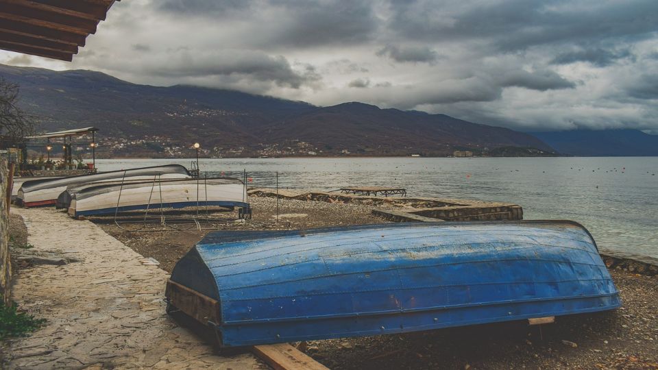 Na plaži u Ohridu grom povredio 13 osoba Ohrid Jezero Camac 960x540 1