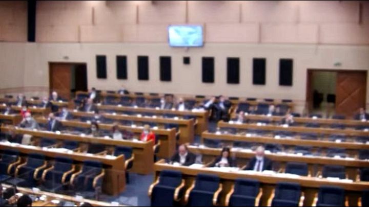 Sve srpske parlamentarne stranke u RS: “Odluke Visokog predstavnika ništavne i neprihvatljive, odbacuju se” Skupstina Republika Srpska 720x405 1