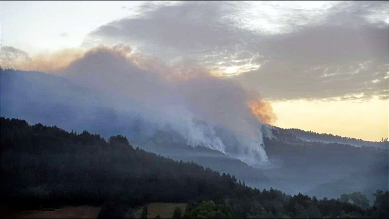 Francusko-japanska kompanija koja upravlja deponijom u Vinči očekuje da požar bude ugašen za DVA DO TRI DANA Vinca Pozar Deponija Foro MUP 800x450 1
