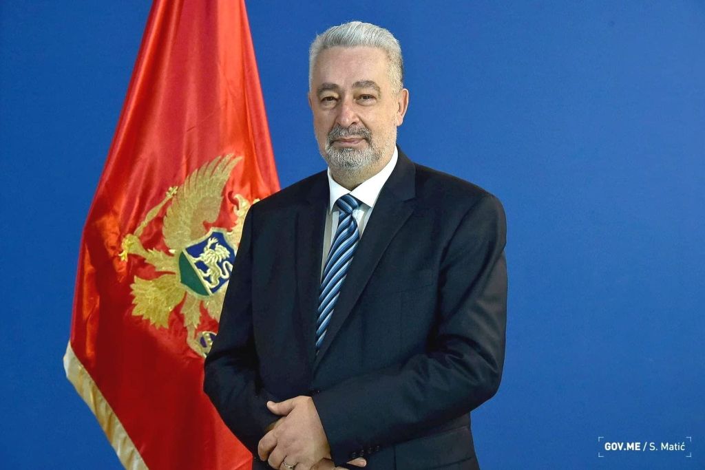 Zdravko Krivokapic Vlada Crne Gore S Matic 1024x583 1