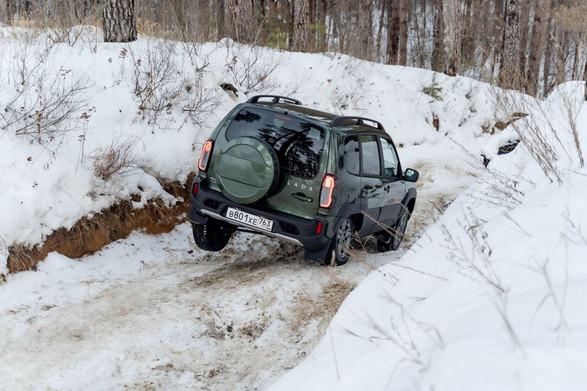 Lada Niva Travel 7 830x0 1