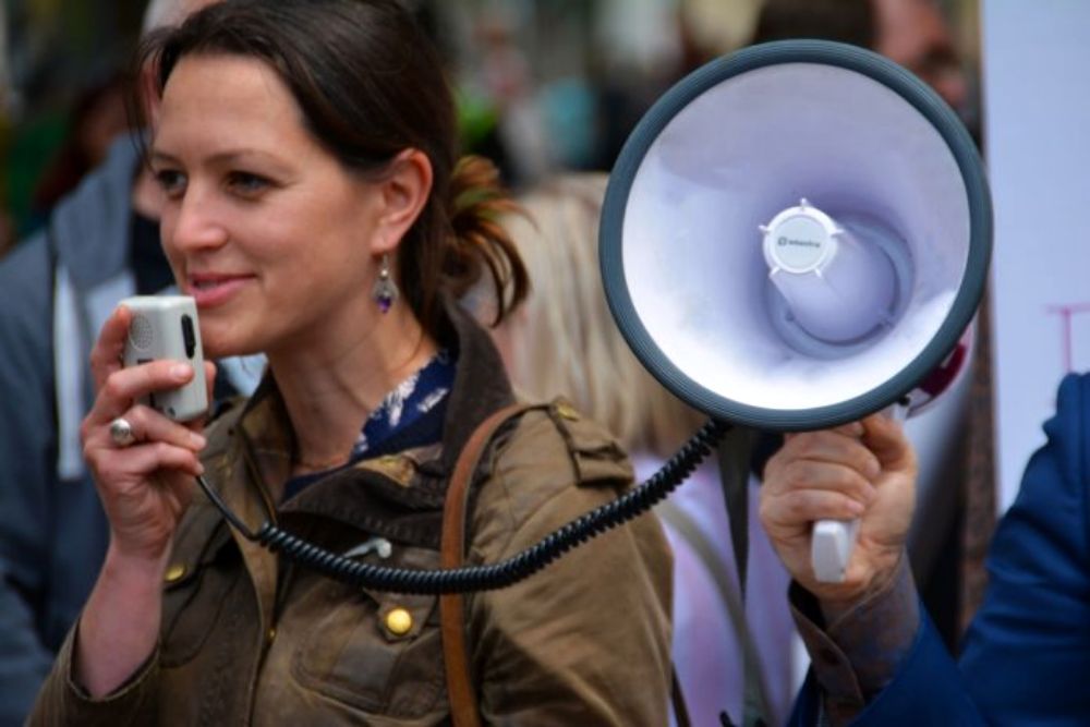 Štrajk potresa Francusku Protest Megafon 1000x666 1