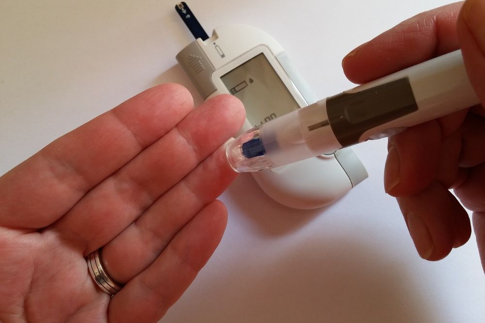 Diabetes SECER Insulin Peter Stanic Pixabay 1000x666 1