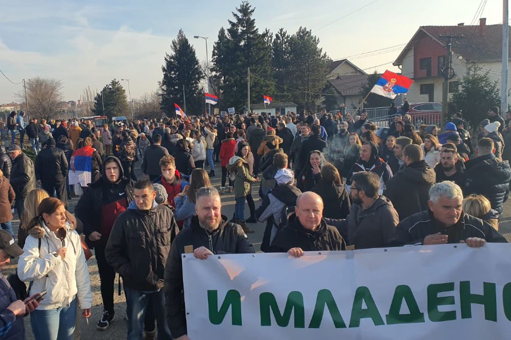 Blokade i protesti i ove subote širom Srbije Protesti Djordjevic Ivanovic Mladenovac 1000x666 1