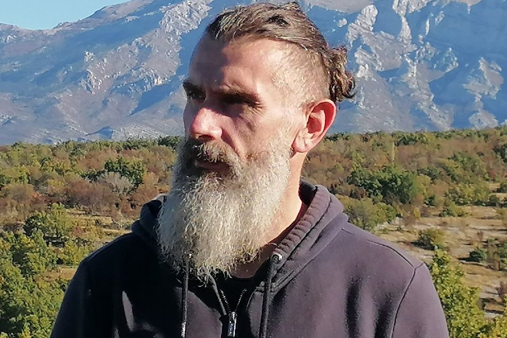 Globalizam i tribalizam Aleksandar Tutus 1000x666 1