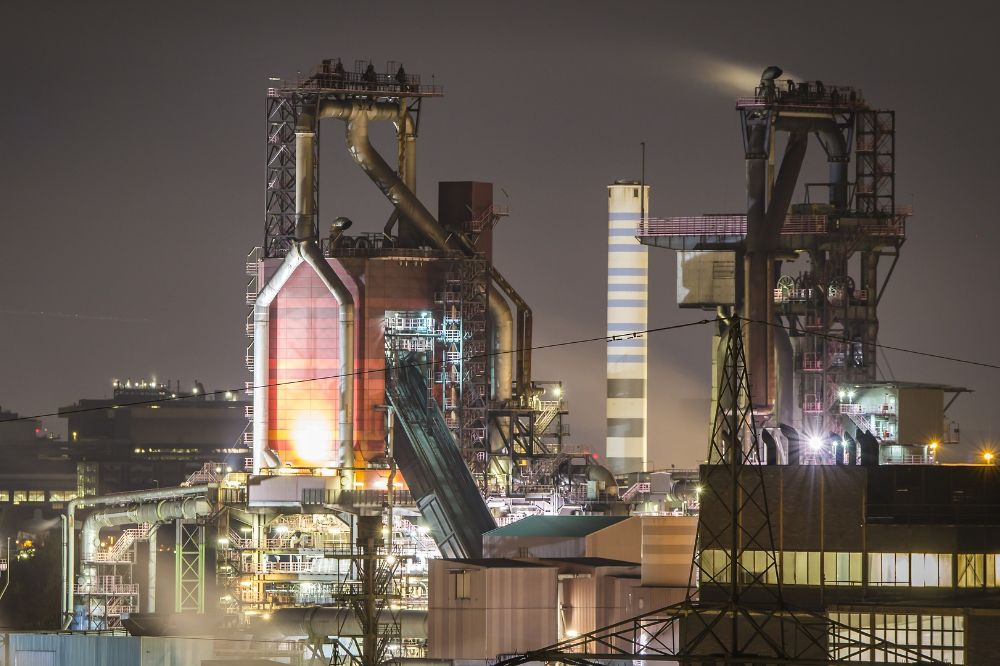 Cene sirove nafte na istorijskom rekordu Industrija Nafta Benzin Rafinerija1000x666