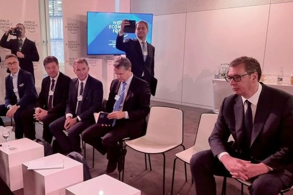 Vučić se požalio: Za sve u Davosu sam "crna ovca" Vucic Davos 1000x666 1