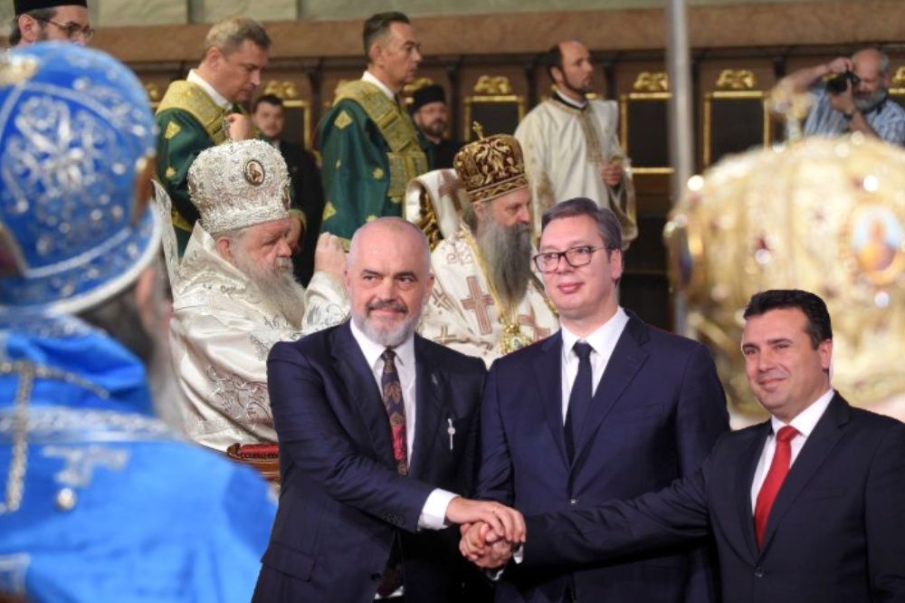 "Otadžbina": Davanje autokefalnosti "Makedonskoj pravoslavnoj crkvi" nije u interesu ni srpskog naroda, ni SPC RAMA VUCIC Zaev 1000x666 1