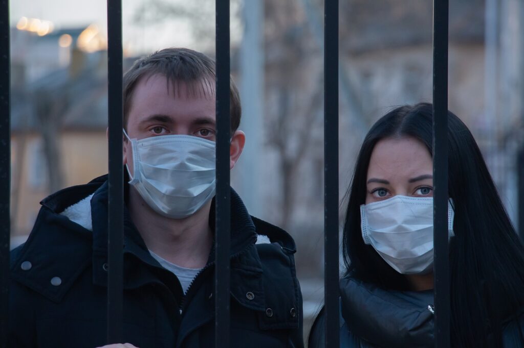 Upozorenje lekara: Srbija već ušla u sedmi talas, vratiti obavezno nošenje maski Coronavirus Korona Maske 1024x682