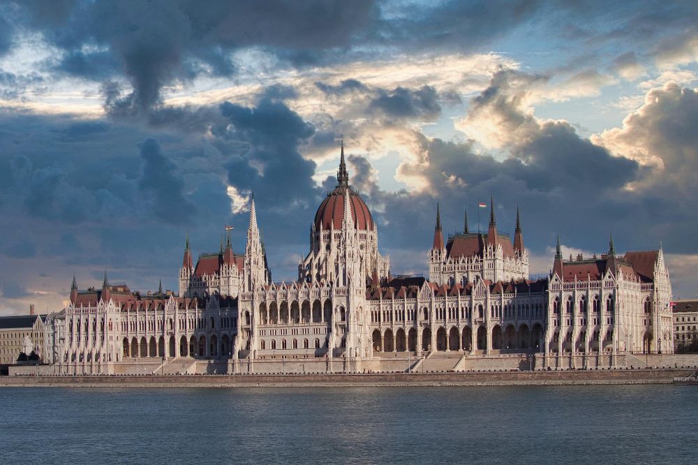 Mađarska objavila vanredno stanje zbog energetske krize, uvodi nove mere Madjarska Skupstina Parlament 1000x666 1