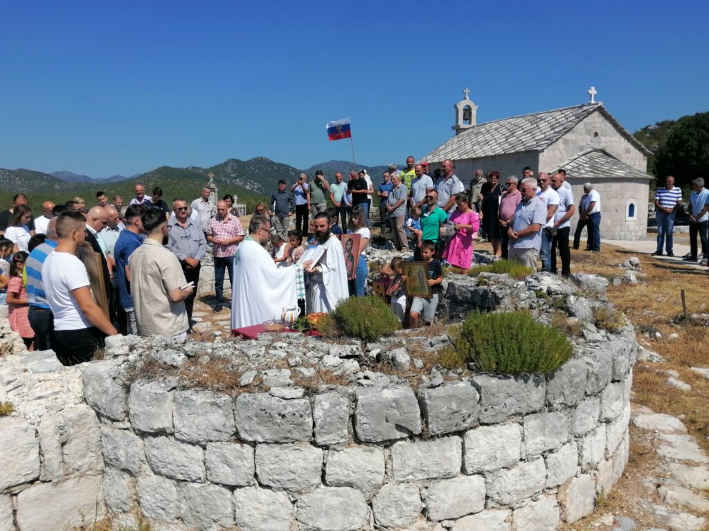 U Zaplaniku održan Petrovdanski sabor i služen pomen Čiča Draži i carskoj porodici Romanov Trebinjska Suma 10 1024x768