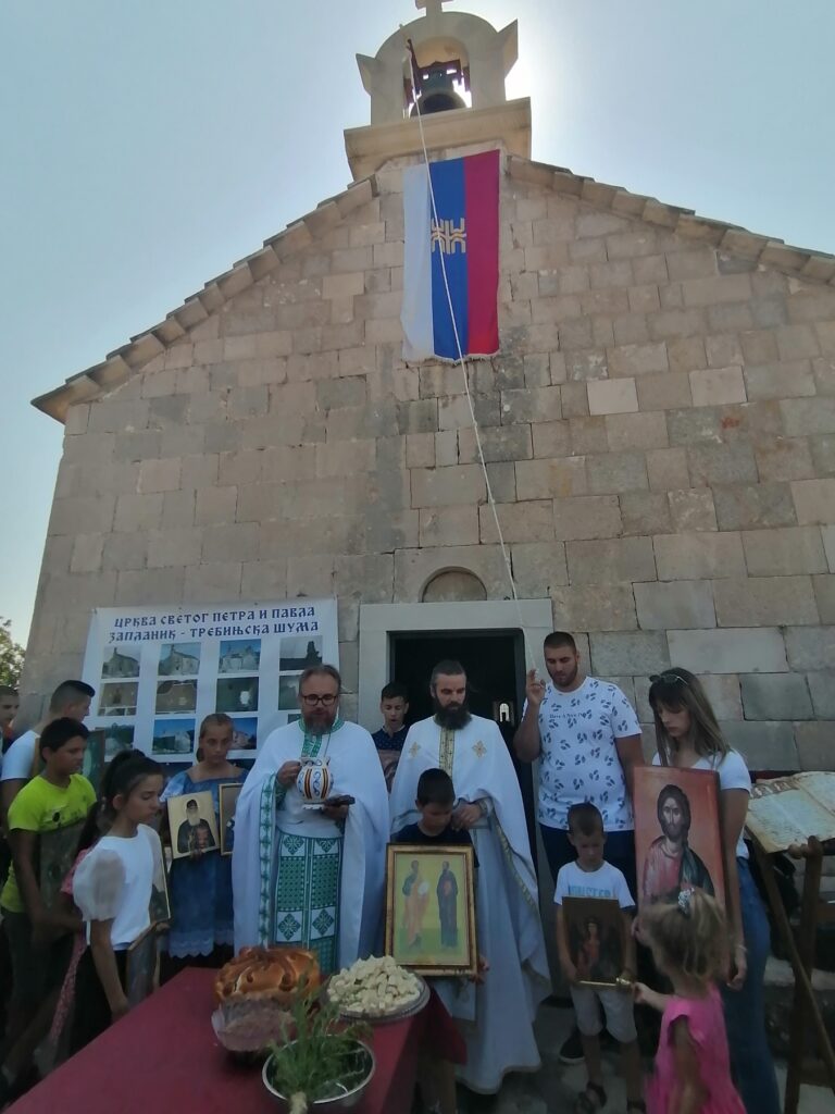 U Zaplaniku održan Petrovdanski sabor i služen pomen Čiča Draži i carskoj porodici Romanov Trebinjska Suma 7 768x1024