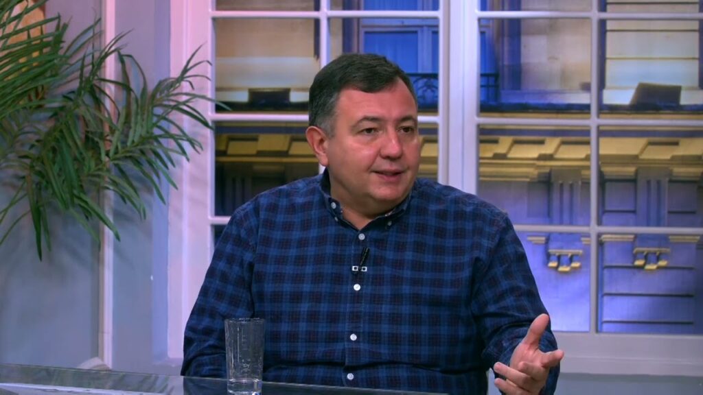Dragomir Anđelković: Zašto je Moskva uz američkog vazala Vučića? Dragomir Andjelkovic 1 1024x576
