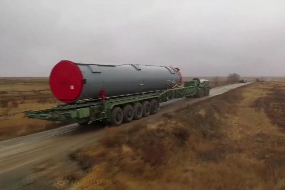 RAKETA AVANGARD Rusko Oruzje 1000x666 1