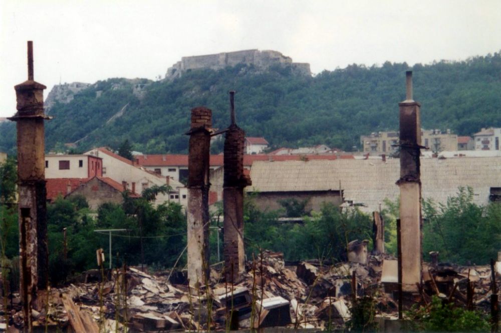 Oluja Pogrom Izbeglice Veritas 1000x666 1
