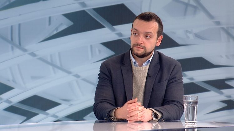 Vučić se jedino plaši ulice: Popušta samo kad ga narod pritera uza zid Stojanovic Boban 750x422 1