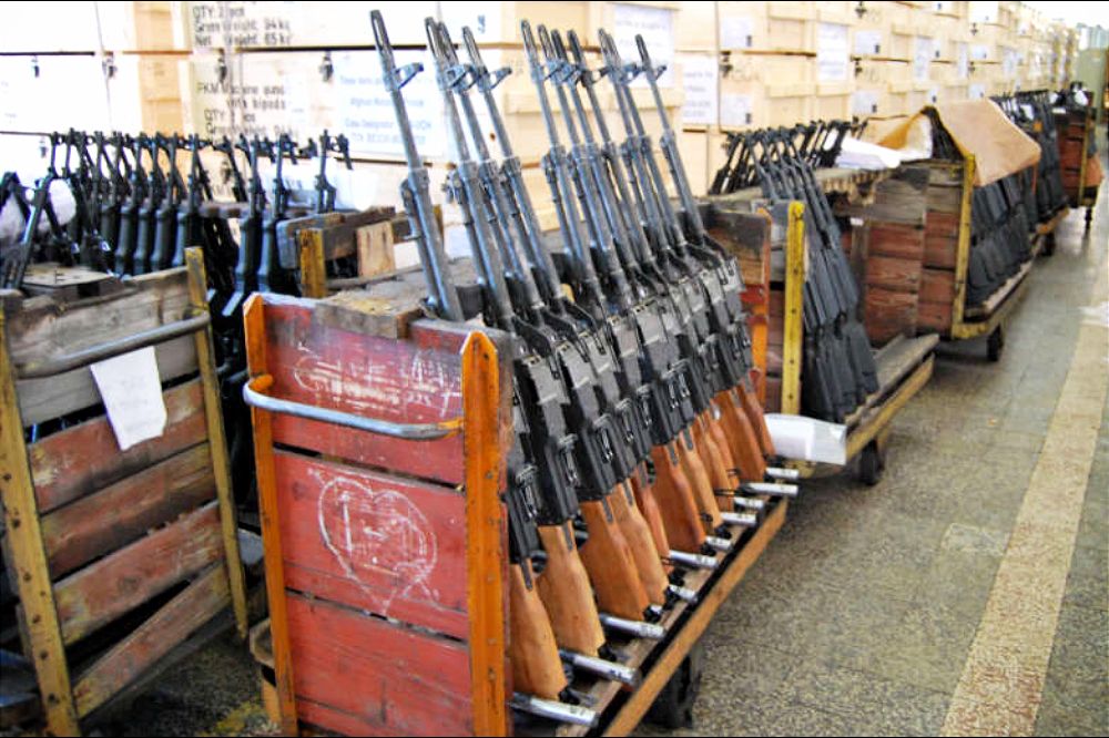 Zastava Oruzje 1000x666 1