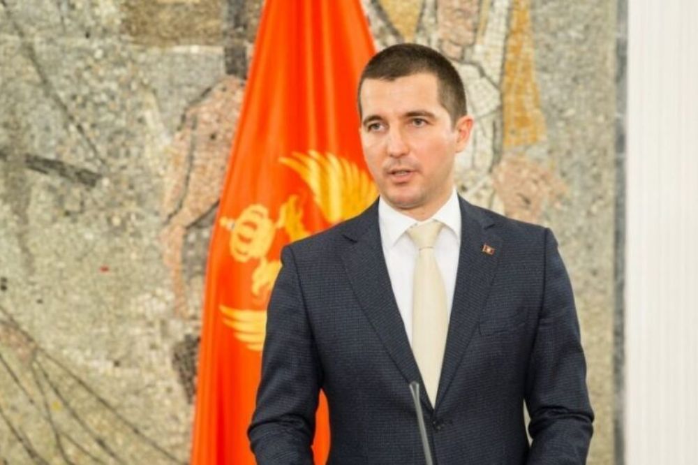Aleksa Bečić kandidat na predsedničkim izborima u CG Aleksa Becic Foto Skupstina Crne Gore 1000x666 1
