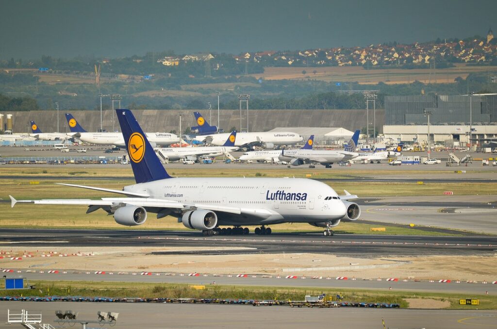 Airport Aerodrom Frankfurt Lufthanza Avion 1024x678