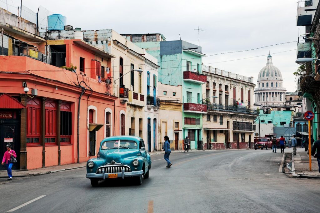 Kuba, na drugi pogled Auto Kuba Cuba 1024x682