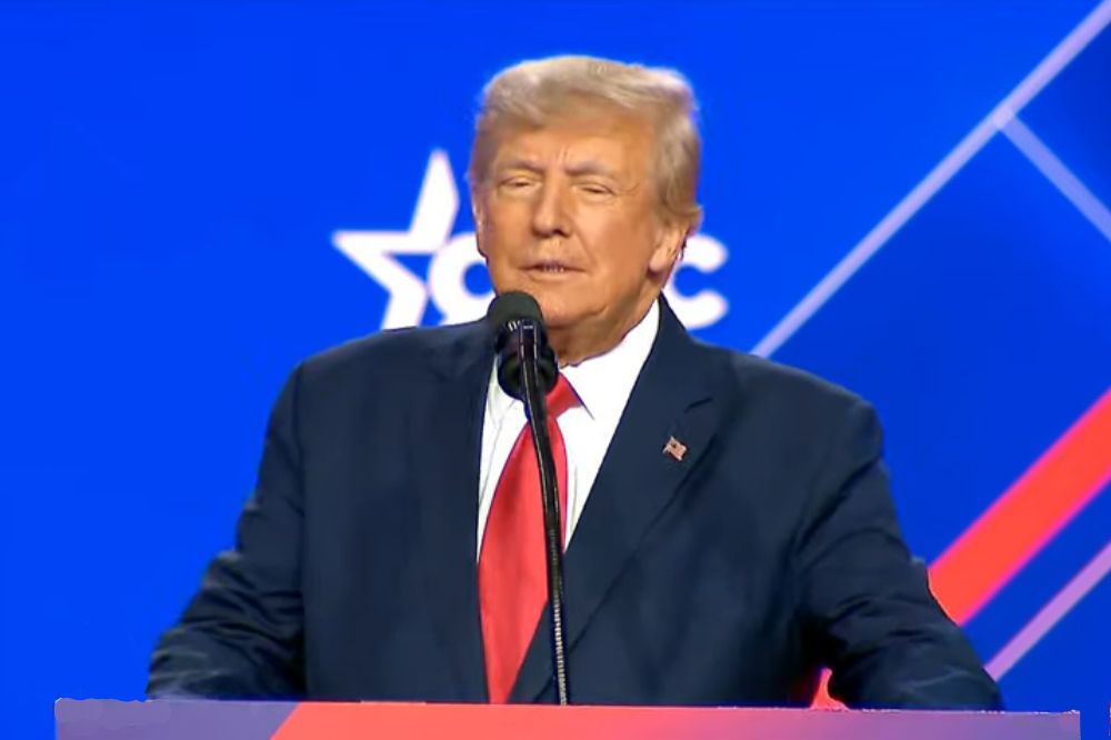 Donaldu Trampu određena kaucija od 200.000 dolara Donald Tramp 1 1000x666 1