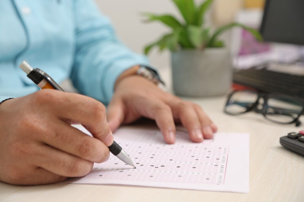 Test Paper 7702622 1280 1024x682