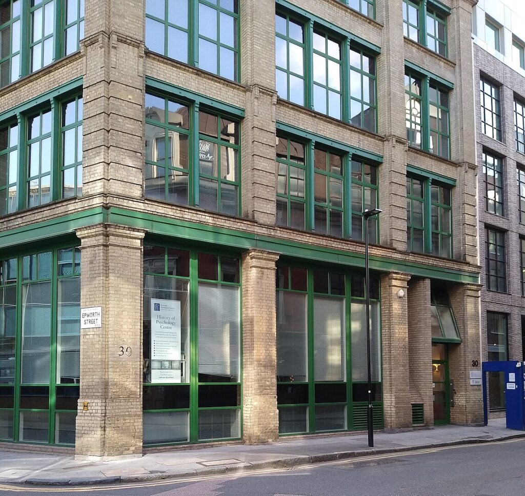 1144px Tavistock Institute London 1024x967