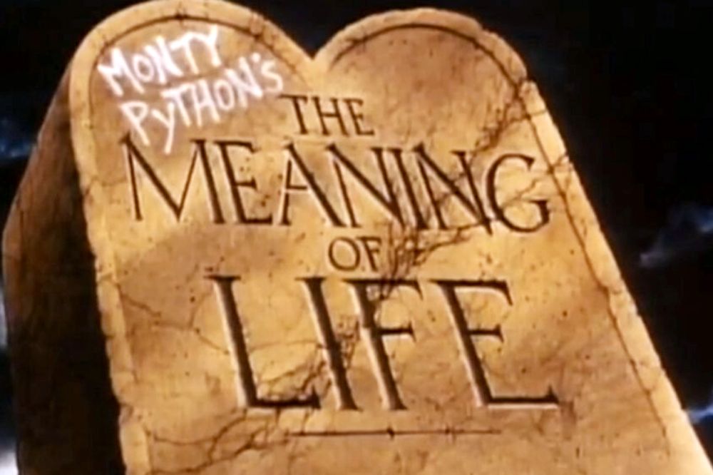 Pre 40 godina, Monti Pajton nam je dao odgovor na to šta je smisao života, i još uvek ne možemo da se oporavimo Monty Pythons The Meaning Of Life 1000x666 1