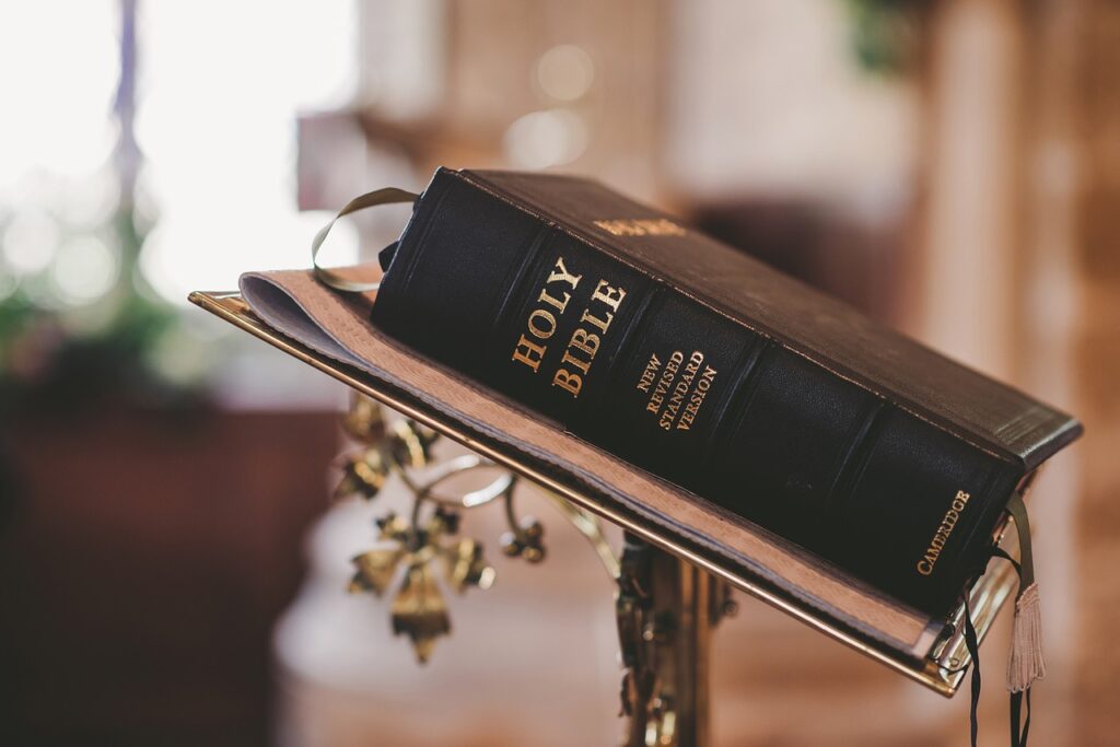 Biblija 1024x683